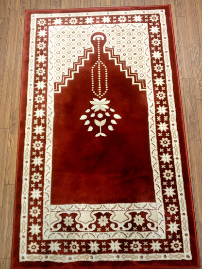8mm Thick Maroon Geometric Arch Prayer Rug 4x2.5 ft