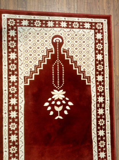 8mm Thick Maroon Geometric Arch Prayer Rug 4x2.5 ft