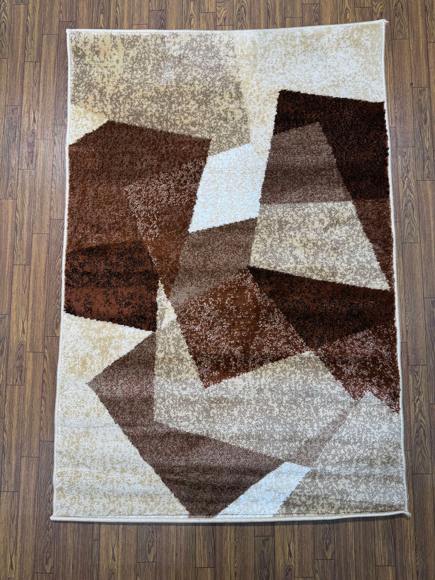 3D Carved Geometric Persian Design Rug in (3x5 ft)