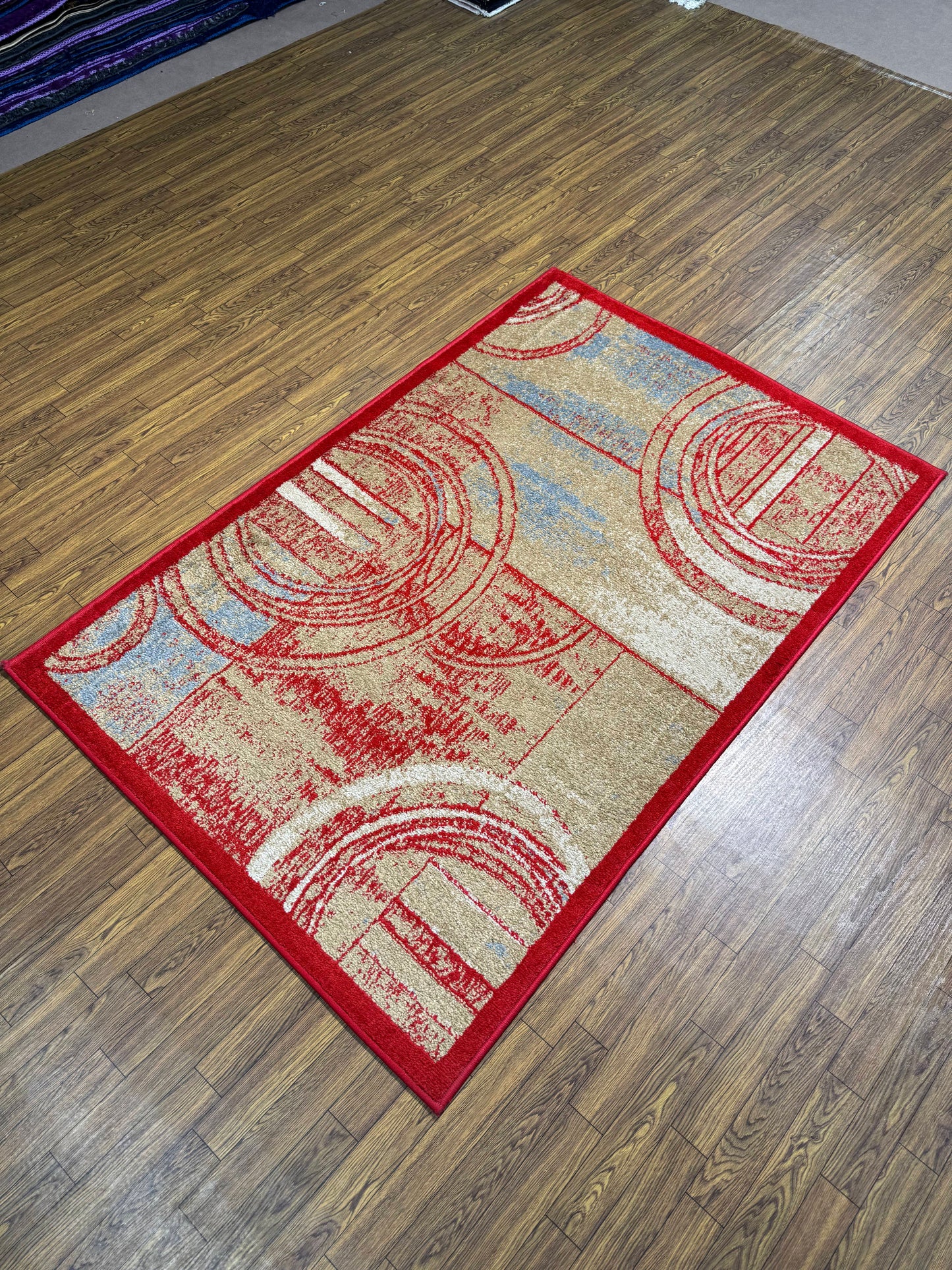 Abstract Red Concentric Circles Rug (3x5 ft)