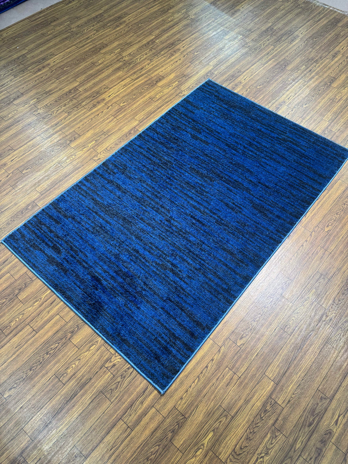 Modern Ombre Blue Black Rug (3x5 ft)