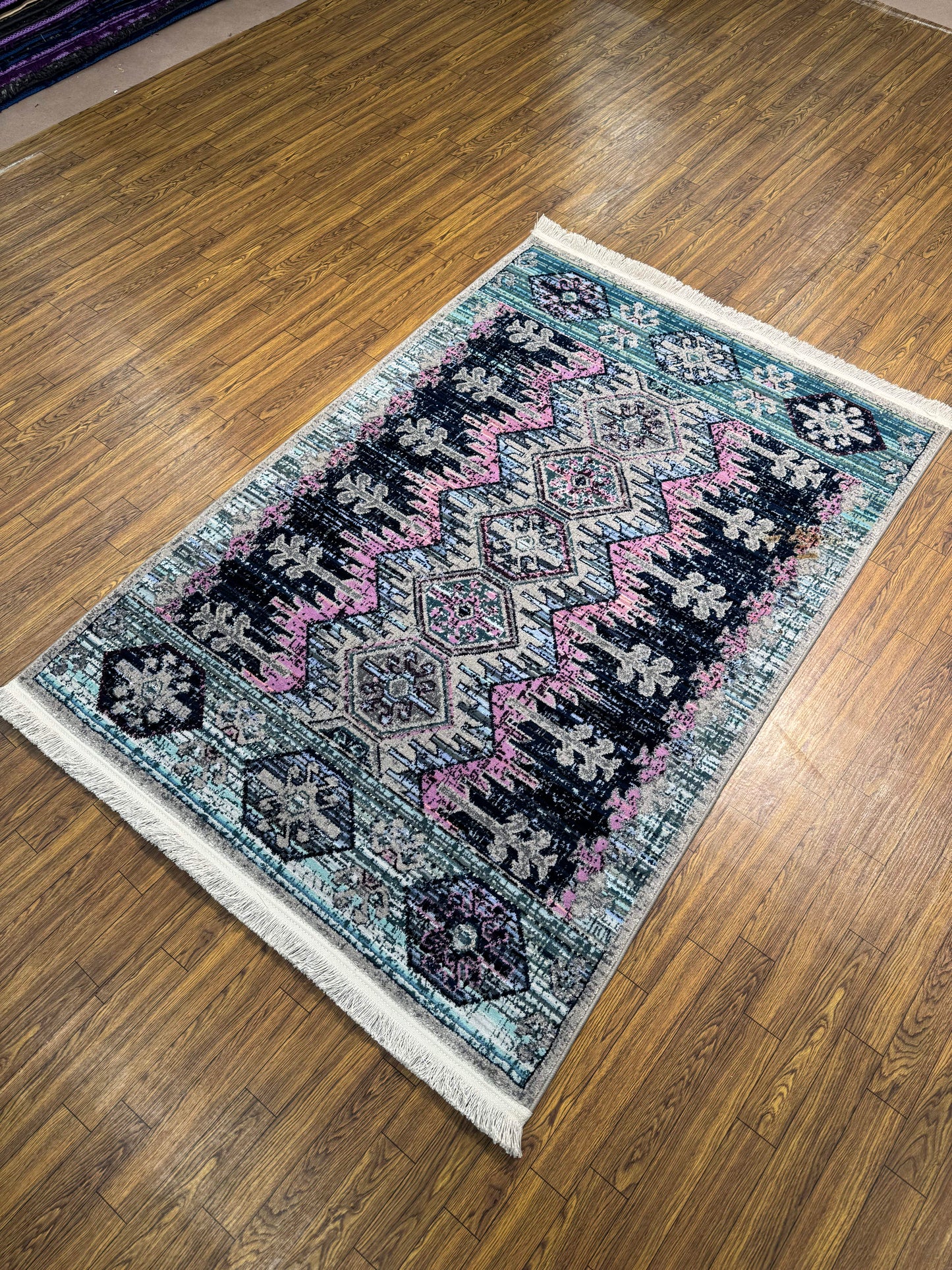 Bohemian Tribal Chevron Navy Rug (3x5 ft)