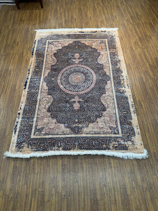 Black Beige Medallion Contrast Persian Rug (5x8 ft)