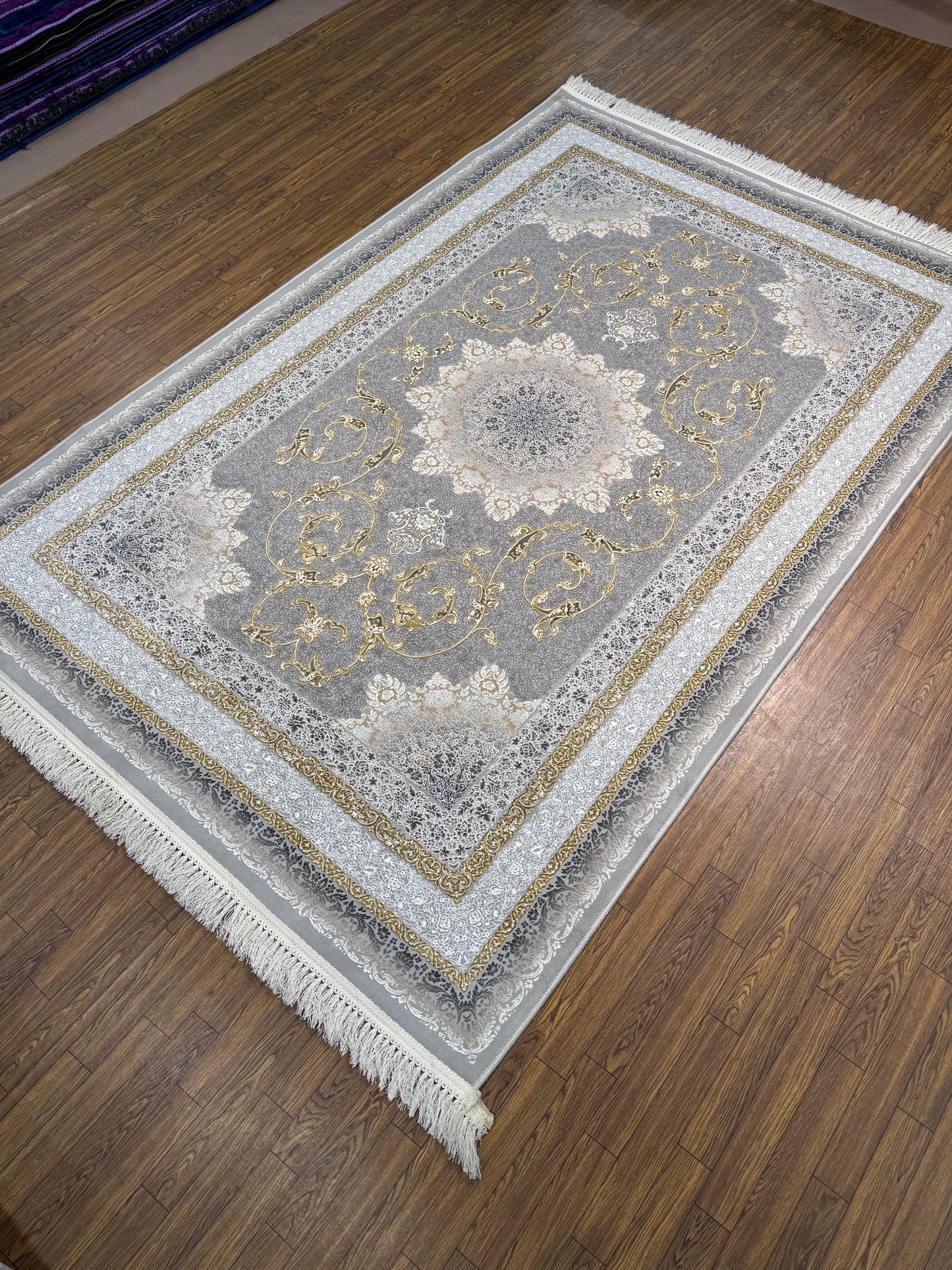 5x8 Rug